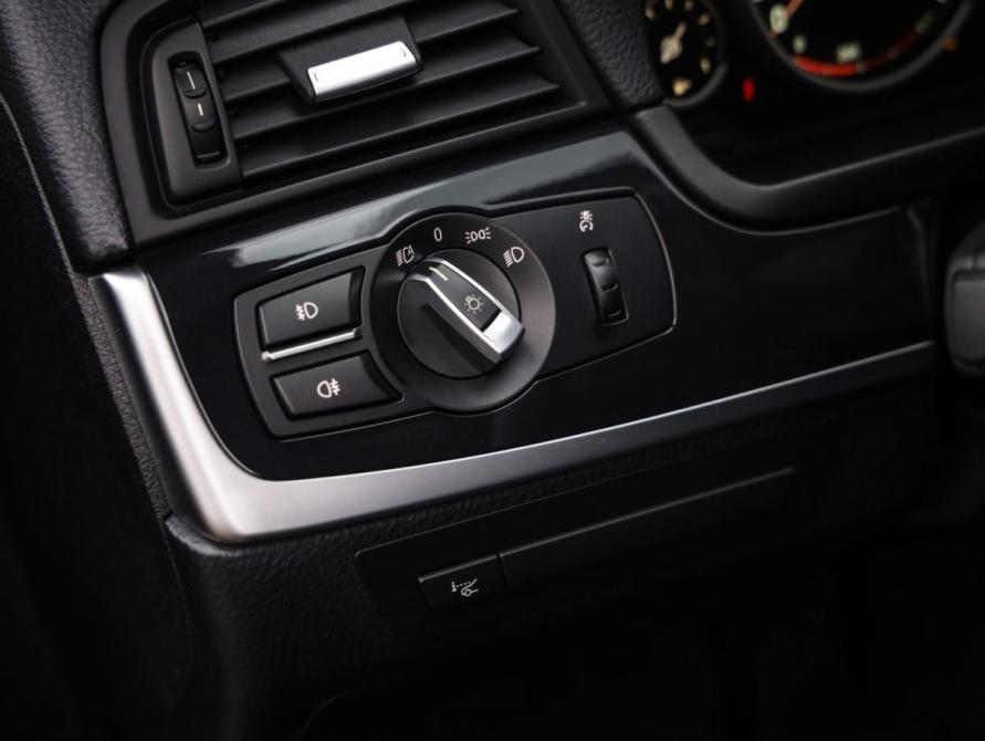 BMW 5 серии VI (F10/F11/F07) Рестайлинг Санкт-Петербург  - изображение 22