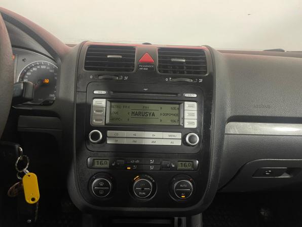 Volkswagen Jetta V с пробегом 2008 года, цена 499 000 рублей, 374138 км, седан, Автокод Объявления