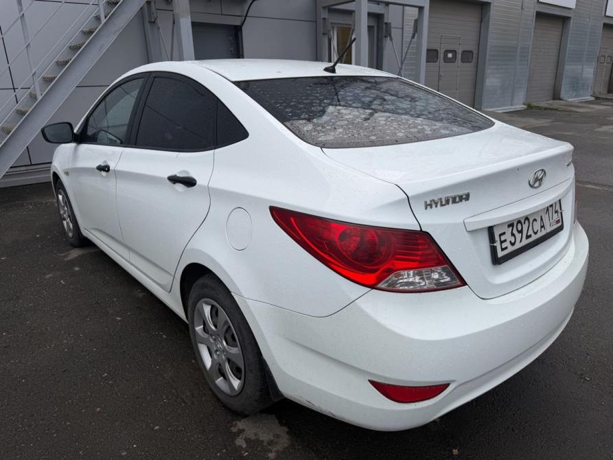 Hyundai Solaris I Челябинск  - изображение 2