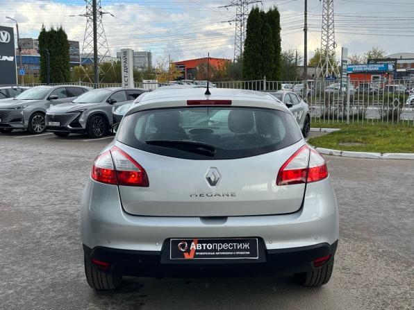 Renault Megane III Рестайлинг с пробегом 2013 года, цена 670 000 рублей, 204436 км, хэтчбек, Автокод Объявления