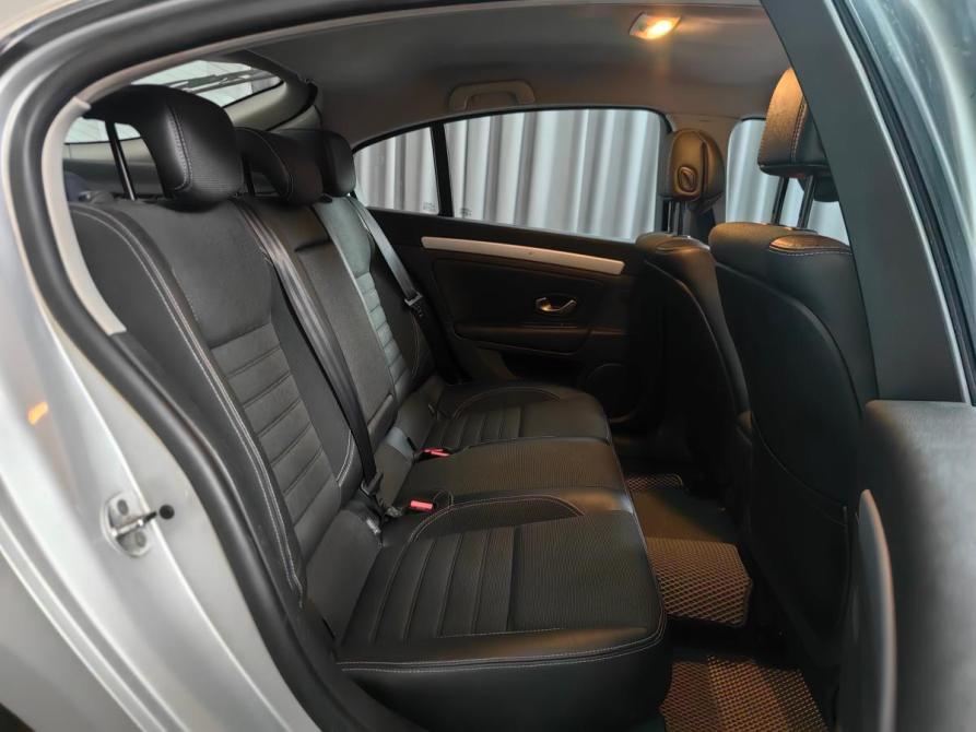 Renault Laguna III Москва  - изображение 10