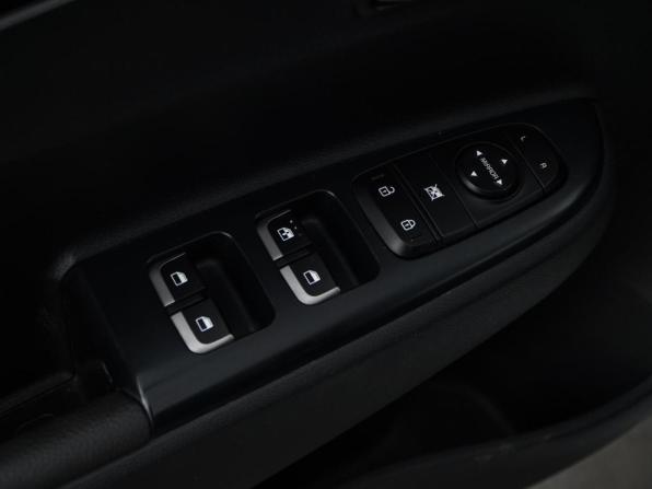 Kia Rio IV с пробегом 2017 года, цена 1 800 000 рублей, 49868 км, хэтчбек, Автокод Объявления