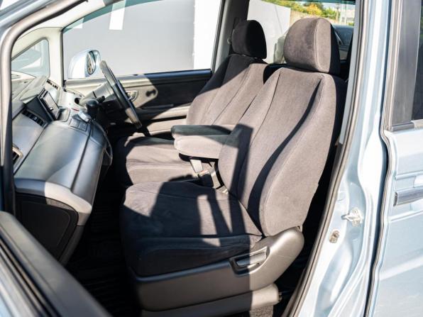 Honda Stepwgn III с пробегом 2009 года, цена 1 070 000 рублей, 208569 км, минивэн, Автокод Объявления