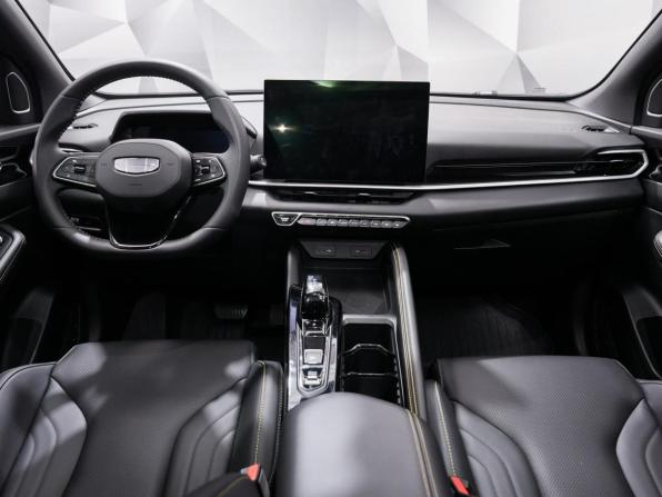 Geely Binyue I Рестайлинг 2 с пробегом 2025 года, цена 2 191 000 рублей, 35600 км, внедорожник, Автокод Объявления
