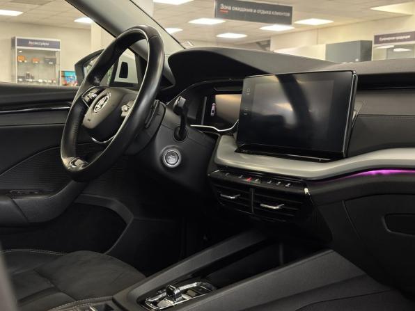 Skoda Octavia IV (A8) с пробегом 2021 года, цена 2 259 000 рублей, 58800 км, лифтбек, Автокод Объявления