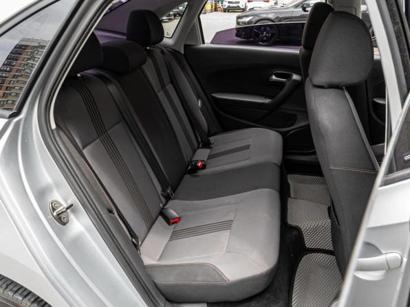 Volkswagen Polo V Рестайлинг с пробегом 2016 года, цена 1 220 000 рублей, 141032 км, седан, Автокод Объявления