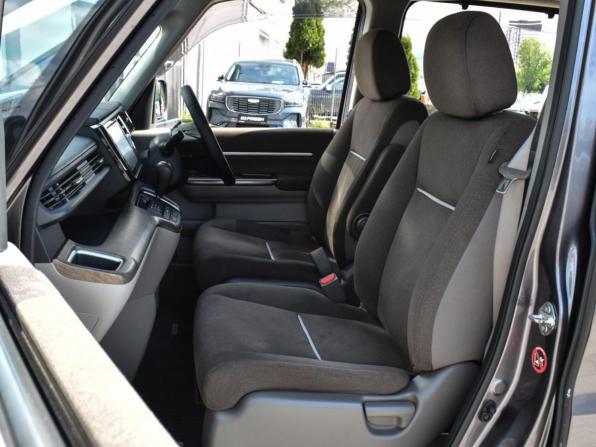 Honda Stepwgn V с пробегом 2015 года, цена 1 480 000 рублей, 266158 км, минивэн, Автокод Объявления