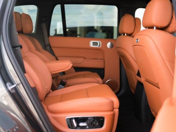 Li Auto (Lixiang) L9 I Рестайлинг с пробегом 2025 года, цена 10 300 000 рублей, 4 км, внедорожник, Автокод Объявления