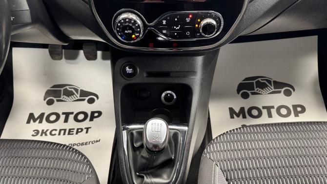 Renault Kaptur I с пробегом 2019 года, цена 1 759 000 рублей, 73827 км, внедорожник, Автокод Объявления