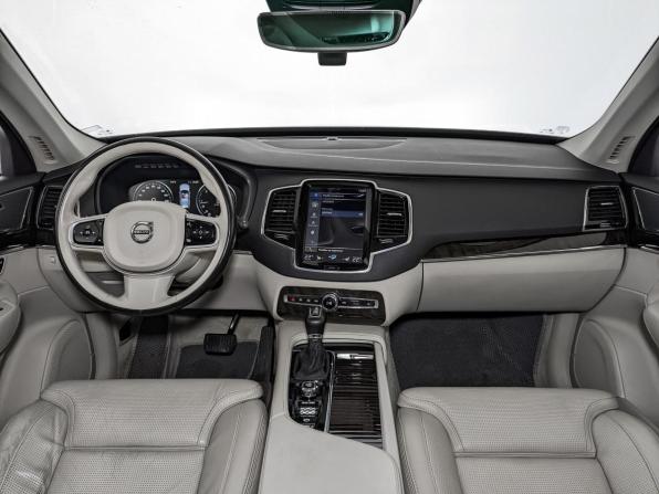 Volvo XC90 II с пробегом 2017 года, цена 3 550 000 рублей, 129857 км, внедорожник, Автокод Объявления