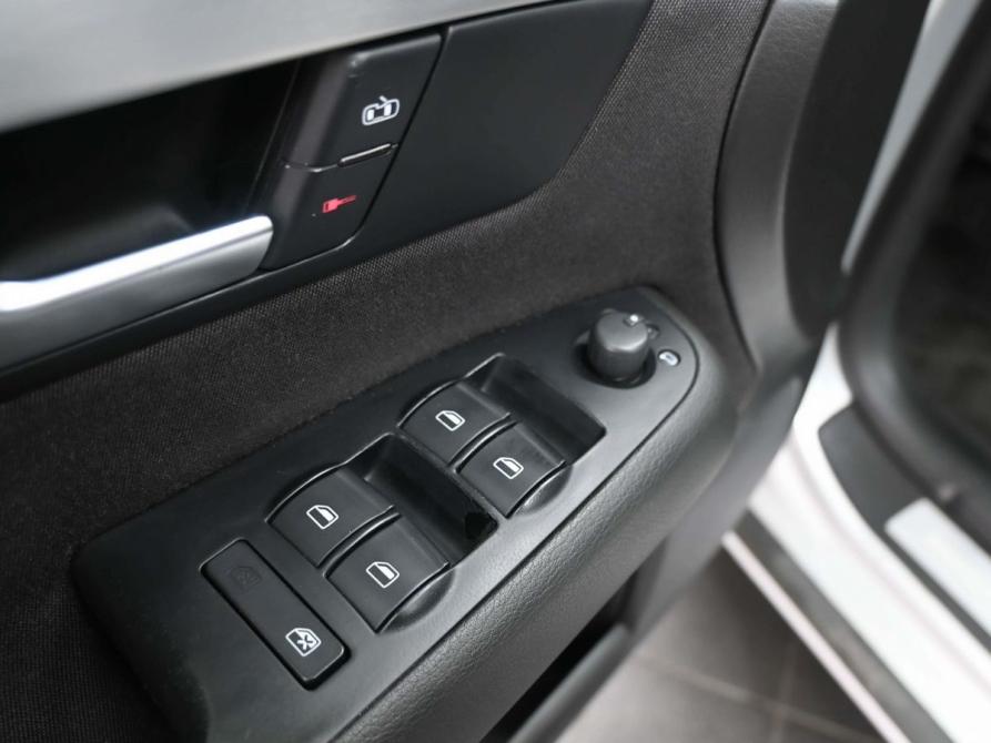 Audi A4 III (B7) Ростов-на-Дону  - изображение 15