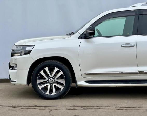 Toyota Land Cruiser 200 Series Рестайлинг 2 с пробегом 2017 года, цена 6 999 999 рублей, 209757 км, внедорожник, Автокод Объявления