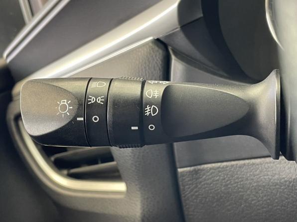 Toyota Corolla XI (E160 E170 E180) с пробегом 2013 года, цена 1 325 000 рублей, 157697 км, седан, Автокод Объявления