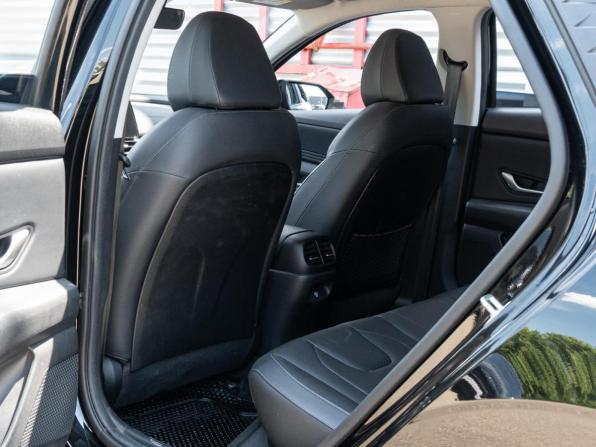 Hyundai Elantra VII (CN7) Рестайлинг с пробегом 2023 года, цена 2 150 000 рублей, 41987 км, седан, Автокод Объявления