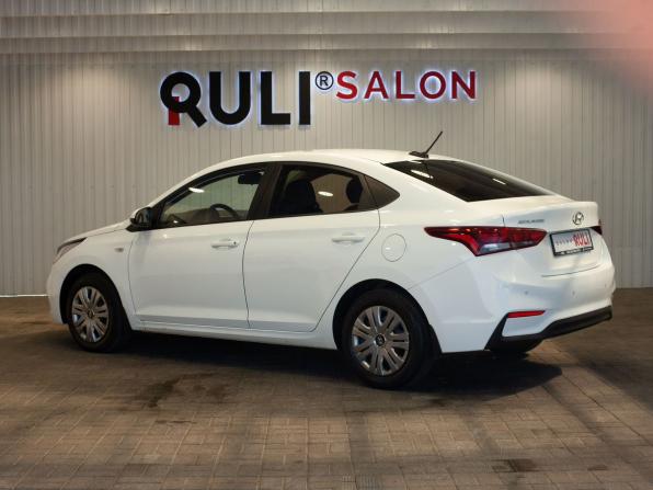 Hyundai Solaris II с пробегом 2018 года, цена 1 245 000 рублей, 181334 км, седан, Автокод Объявления