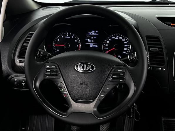 Kia Cerato III с пробегом 2015 года, цена 1 290 000 рублей, 107000 км, седан, Автокод Объявления