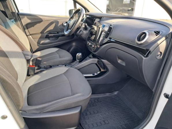 Renault Kaptur I Рестайлинг с пробегом 2021 года, цена 1 375 000 рублей, 97394 км, внедорожник, Автокод Объявления