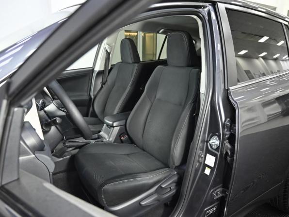 Toyota RAV4 IV (XA40) с пробегом 2015 года, цена 1 649 000 рублей, 114000 км, внедорожник, Автокод Объявления