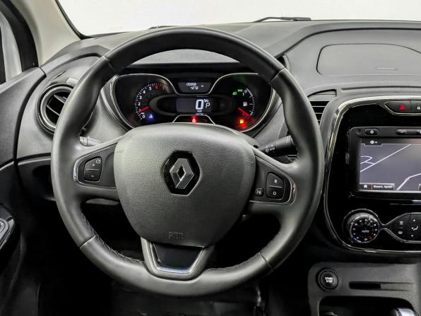 Renault Kaptur I с пробегом 2018 года, цена 1 215 000 рублей, 135958 км, внедорожник, Автокод Объявления