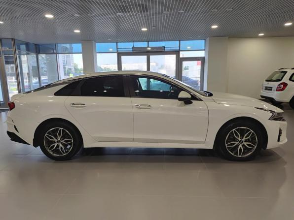 Kia K5 III с пробегом 2021 года, цена 2 400 000 рублей, 93147 км, седан, Автокод Объявления
