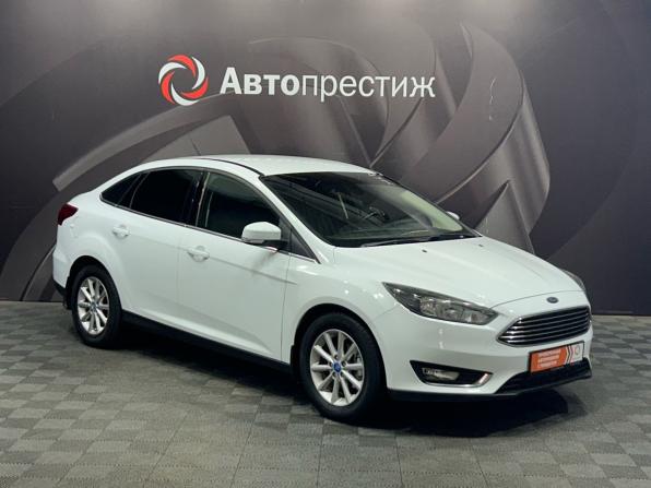 Ford Focus III Рестайлинг с пробегом 2015 года, цена 1 090 000 рублей, 94200 км, седан, Автокод Объявления