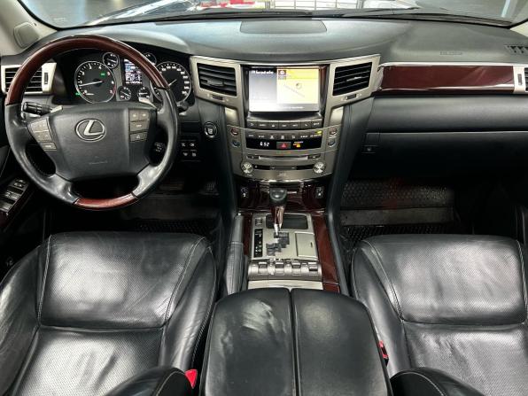 Lexus LX III Рестайлинг с пробегом 2013 года, цена 4 450 000 рублей, 196691 км, внедорожник, Автокод Объявления