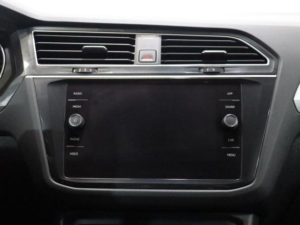 Volkswagen Tiguan II с пробегом 2019 года, цена 2 219 000 рублей, 121460 км, внедорожник, Автокод Объявления
