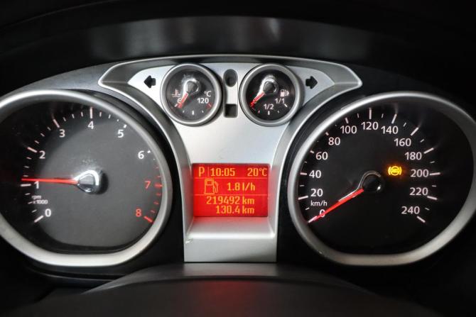 Ford Focus II Рестайлинг с пробегом 2011 года, цена 649 000 рублей, 218000 км, седан, Автокод Объявления