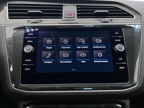 Volkswagen Tiguan II с пробегом 2019 года, цена 2 200 000 рублей, 111047 км, внедорожник, Автокод Объявления