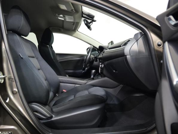 Mazda 6 III (GJ) Рестайлинг с пробегом 2017 года, цена 1 749 777 рублей, 114443 км, седан, Автокод Объявления