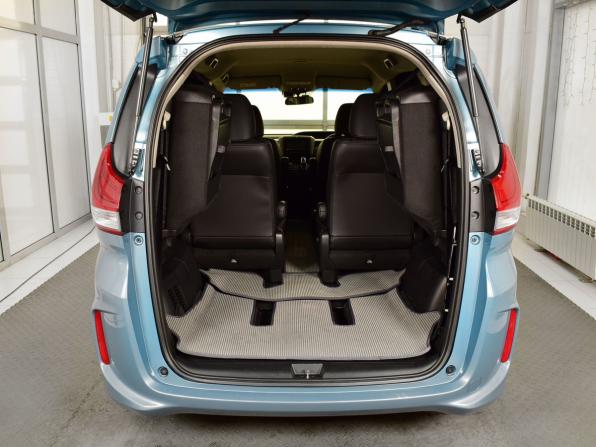 Honda Freed II с пробегом 2017 года, цена 1 299 999 рублей, 107032 км, компактвэн, Автокод Объявления