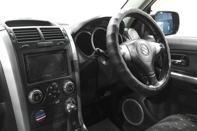 Suzuki Escudo III с пробегом 2006 года, цена 1 069 000 рублей, 392000 км, внедорожник, Автокод Объявления