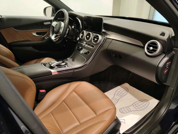 Mercedes-Benz C-Класс IV (W205) Рестайлинг с пробегом 2019 года, цена 2 549 000 рублей, 98430 км, седан, Автокод Объявления