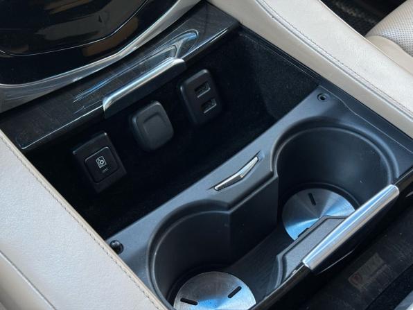 Cadillac Escalade IV с пробегом 2017 года, цена 4 170 000 рублей, 153040 км, внедорожник, Автокод Объявления