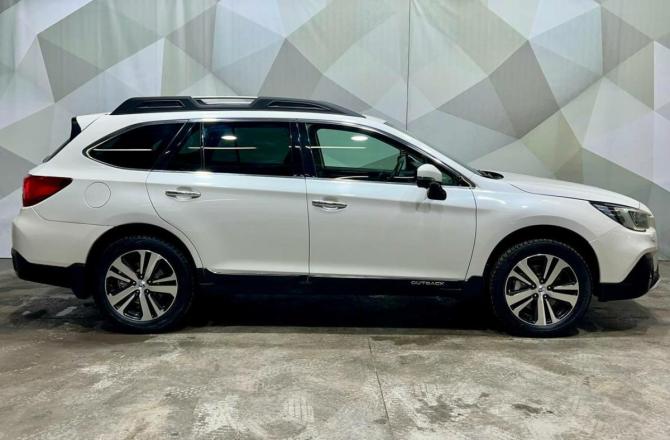 Subaru Outback V Рестайлинг с пробегом 2018 года, цена 2 200 000 рублей, 217671 км, универсал, Автокод Объявления