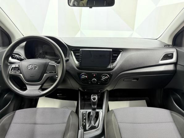 Hyundai Solaris II Рестайлинг с пробегом 2021 года, цена 1 720 000 рублей, 71150 км, седан, Автокод Объявления