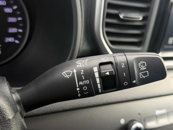Kia Sportage IV Рестайлинг с пробегом 2018 года, цена 2 290 000 рублей, 89633 км, внедорожник, Автокод Объявления