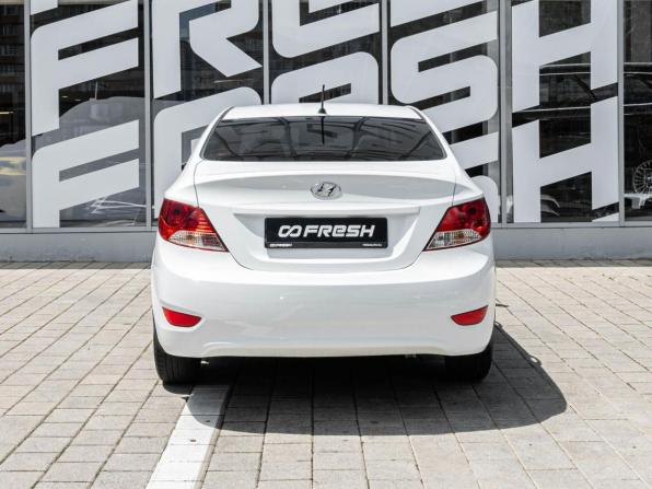Hyundai Solaris I с пробегом 2013 года, цена 1 029 800 рублей, 138213 км, седан, Автокод Объявления