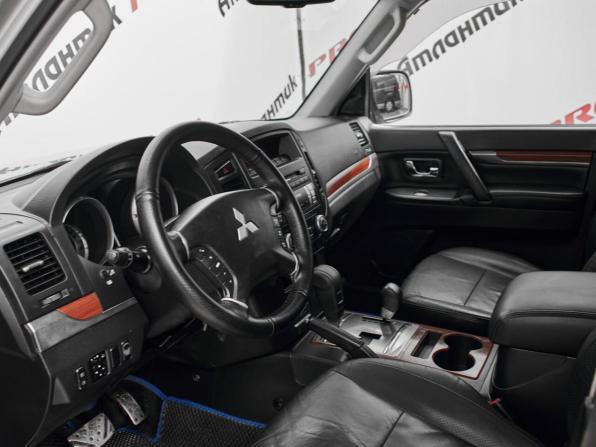 Mitsubishi Pajero IV с пробегом 2007 года, цена 1 560 000 рублей, 251186 км, внедорожник, Автокод Объявления