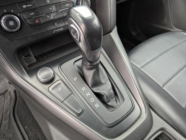 Ford Focus III Рестайлинг с пробегом 2017 года, цена 887 000 рублей, 172237 км, хэтчбек, Автокод Объявления