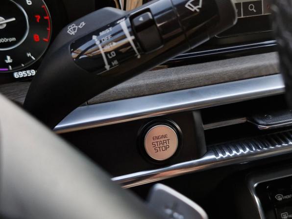 Kia K5 III с пробегом 2020 года, цена 2 549 000 рублей, 69559 км, седан, Автокод Объявления