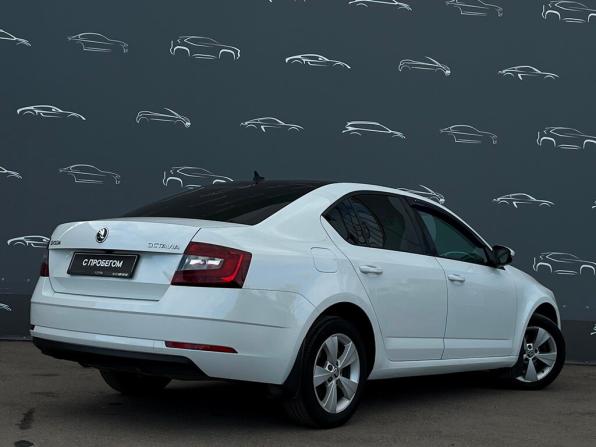 Skoda Octavia III (A7) Рестайлинг с пробегом 2017 года, цена 1 486 800 рублей, 151919 км, лифтбек, Автокод Объявления