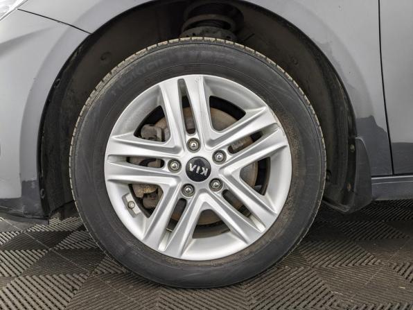 Kia Ceed III с пробегом 2019 года, цена 1 550 000 рублей, 108871 км, универсал, Автокод Объявления