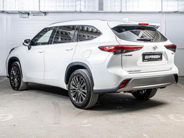 Toyota Highlander IV (XU70) с пробегом 2025 года, цена 5 719 000 рублей, 42 км, внедорожник, Автокод Объявления