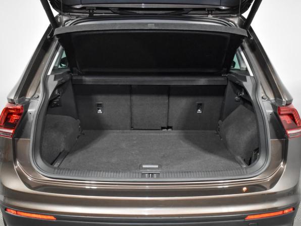 Volkswagen Tiguan II с пробегом 2016 года, цена 2 098 680 рублей, 137310 км, внедорожник, Автокод Объявления