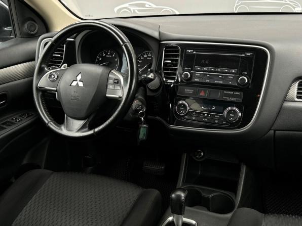 Mitsubishi Outlander III Рестайлинг с пробегом 2014 года, цена 1 396 700 рублей, 204051 км, внедорожник, Автокод Объявления