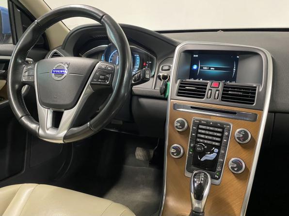 Volvo XC60 I Рестайлинг с пробегом 2015 года, цена 1 810 000 рублей, 197542 км, внедорожник, Автокод Объявления