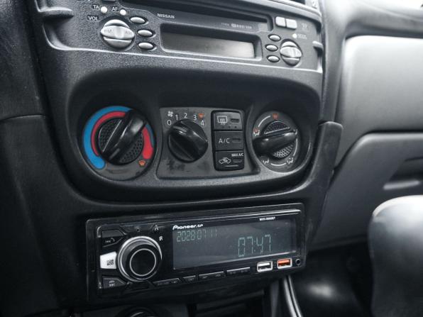 Nissan Almera II (N16) Рестайлинг с пробегом 2003 года, цена 450 000 рублей, 343778 км, седан, Автокод Объявления