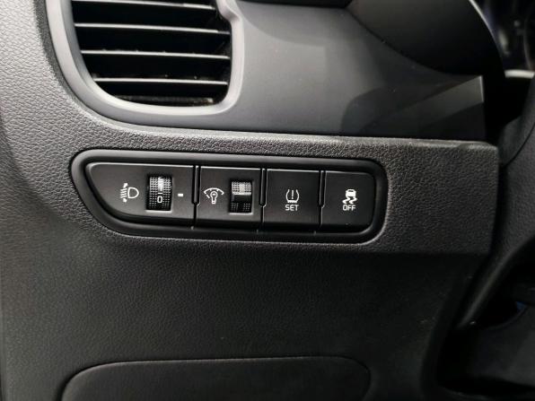 Kia Rio IV с пробегом 2017 года, цена 1 300 000 рублей, 137388 км, седан, Автокод Объявления