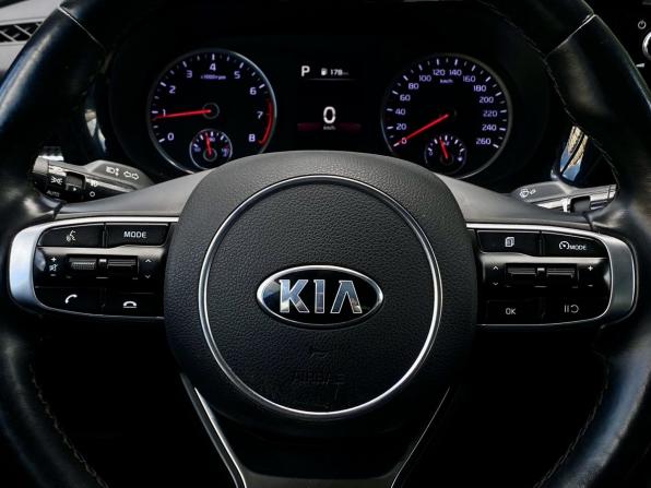 Kia K5 III с пробегом 2020 года, цена 2 399 000 рублей, 83421 км, седан, Автокод Объявления